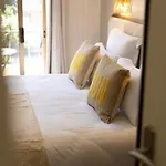 Lou Hotel