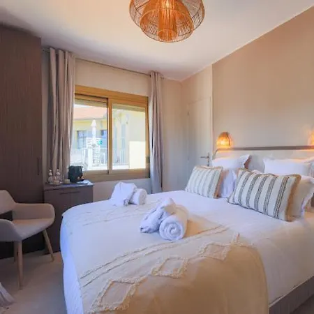 Hotel Lou 3*